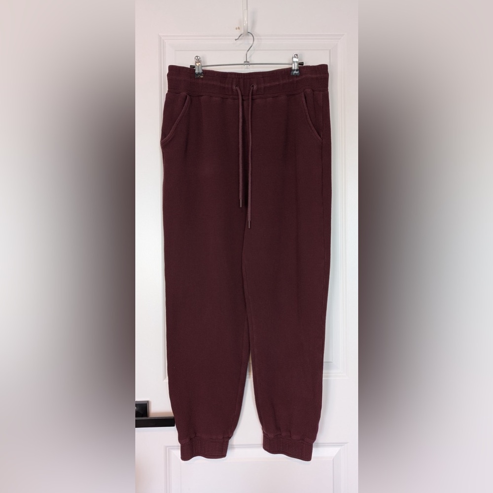 NEGATIVE Women’s Waffle Knit Jogger Garnet Size XL